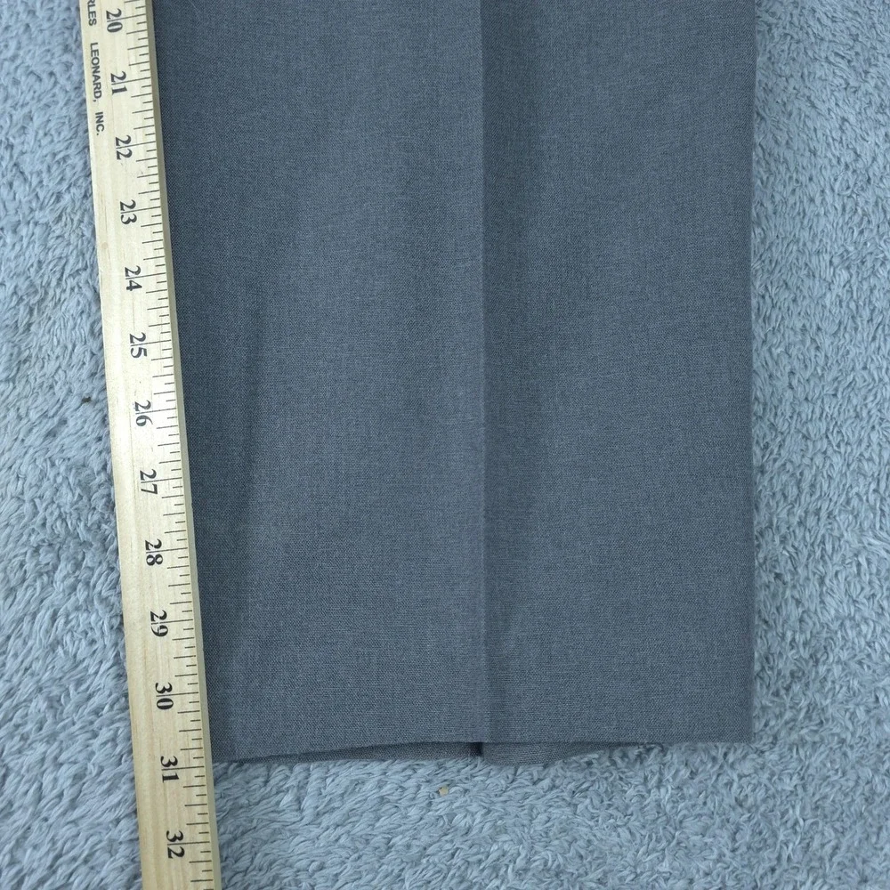 Levi's Travelers Dress Pants Mens 36x31 Gray Pleated Microfiber Slacks